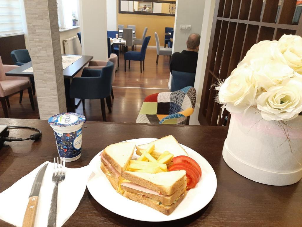Hotel Usce Šabac Dış mekan fotoğraf